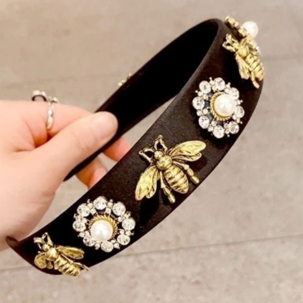 Elegant Narrow Black Headband with Gold Bee and Pearl Accents‎